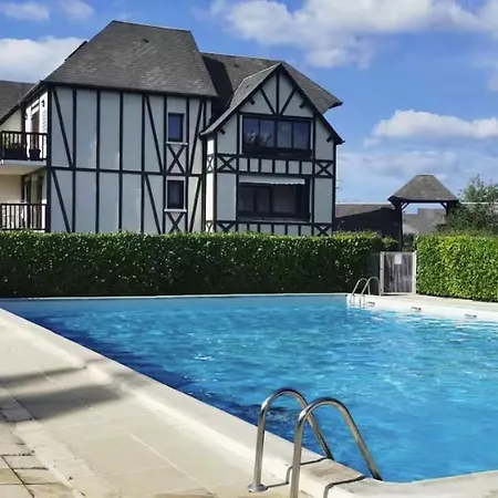 Hébergement de vacances Cosy Avec Jardin, Piscine, Tennis Et Parking *