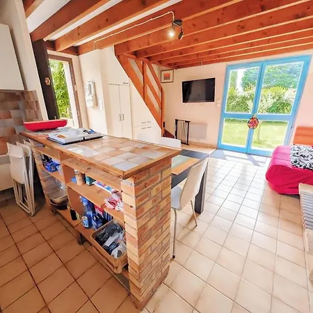Cosy Avec Jardin, Piscine, Tennis Et Parking Cabourg