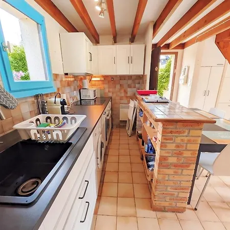 Cosy Avec Jardin, Piscine, Tennis Et Parking Hébergement de vacances *