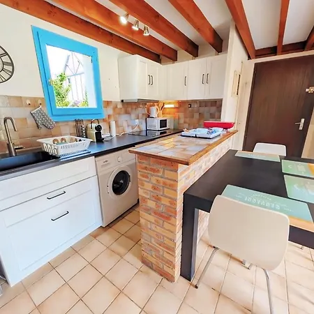 Cosy Avec Jardin, Piscine, Tennis Et Parking