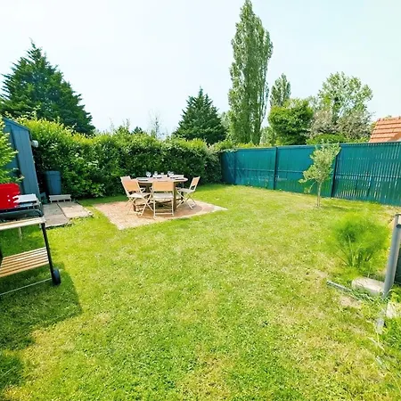 Cosy Avec Jardin, Piscine, Tennis Et Parking *