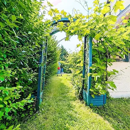 Hébergement de vacances Cosy Avec Jardin, Piscine, Tennis Et Parking *