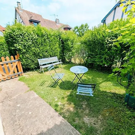 Cosy Avec Jardin, Piscine, Tennis Et Parking Hébergement de vacances Cabourg